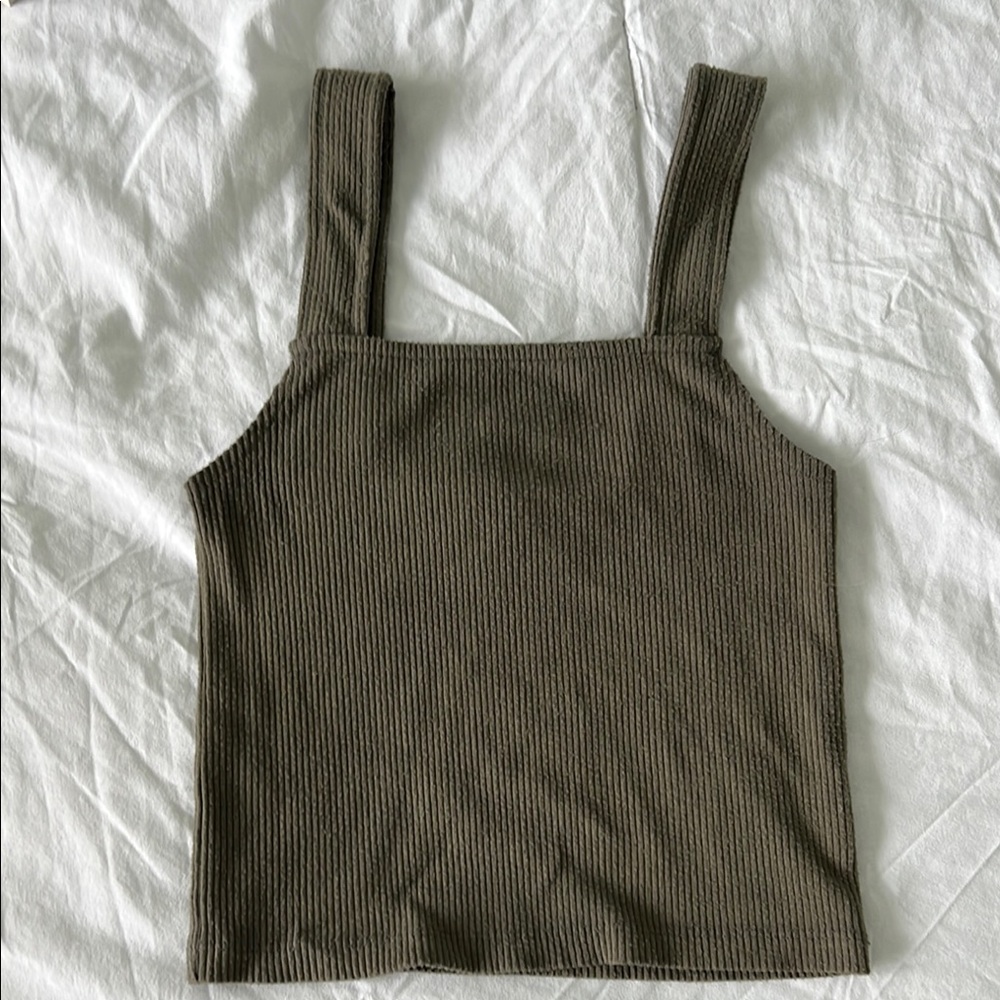 Green Fitted Crop Tank Top